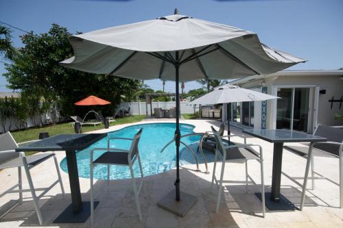 Deerfield Beach Villa | Heated pool ,3 bedroom bungalow ,minutes from the beach