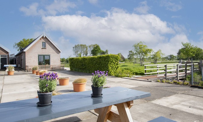 Municipality of Alphen aan den Rijn Apartamento | Heerlijk Appartement met Uitzicht Over de Weilanden. Midden in het Groene Hart