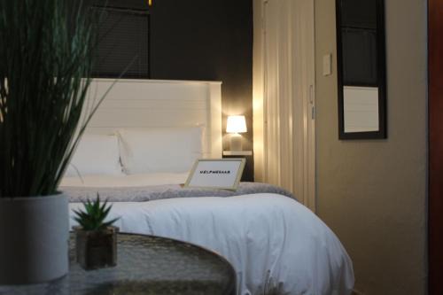 Drakenstein Hotel | Helpmekaar