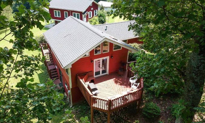 Hendersonville Apartamento | Hendersonville Cantrell Cottage - Smoky Mtn View