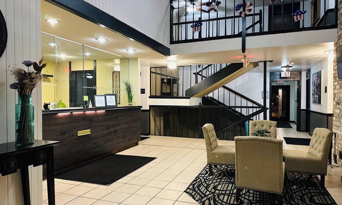 Watertown Hotel | Heritage inn