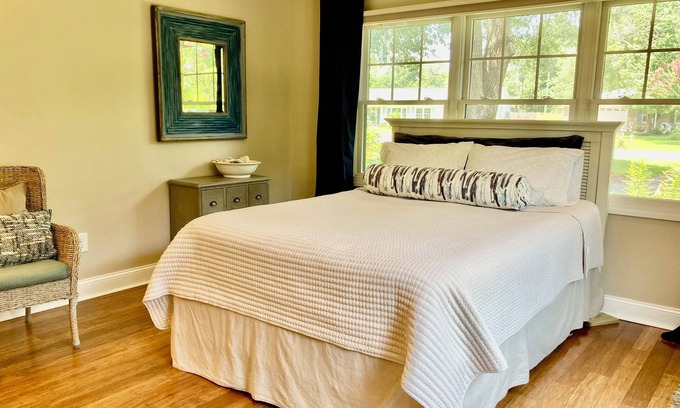 Wilmington Apartamento | Heron's Nest - Relajante oasis privado - ubicación ideal cerca de la playa y del centro