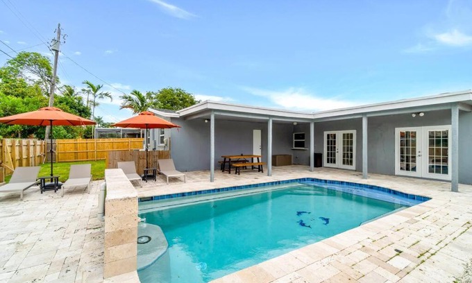 Lauderdale Lakes Casa | Hidden Gem 4 Bedroom Home with Private Pool & Game Room