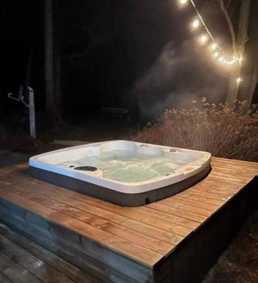 Mulmur Casa | Hidden Oasis with Hot Tubs, & Starry Fire Pits