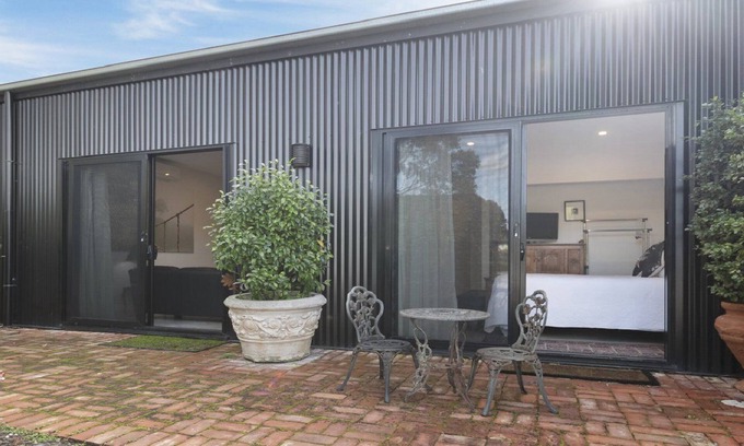 Whites Valley Casa | Hideaway Nook by Wine Coast Holiday Rentals