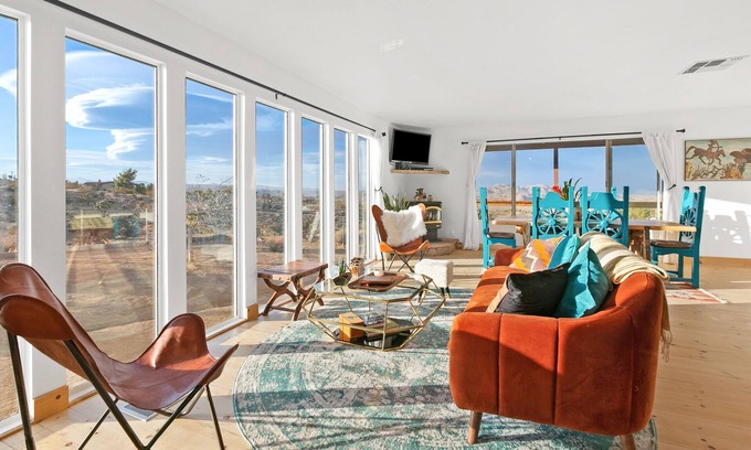 Joshua Tree Casa | High View Haven - Hot Tub, Fire Pit & Bbq In Joshua Tree! 4 Bedroom Home by RedAwning