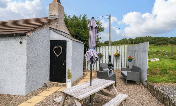 Whitehaven Cabaña | High Wreah Bolt Hole