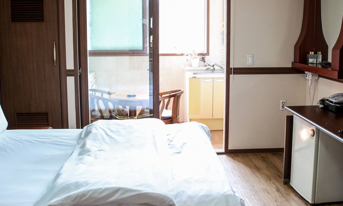 Gumi Hotel | Hill Stay Hotel Residence