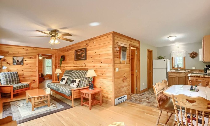 Leeper Cabina | Hillside Cabin in Cook Forest