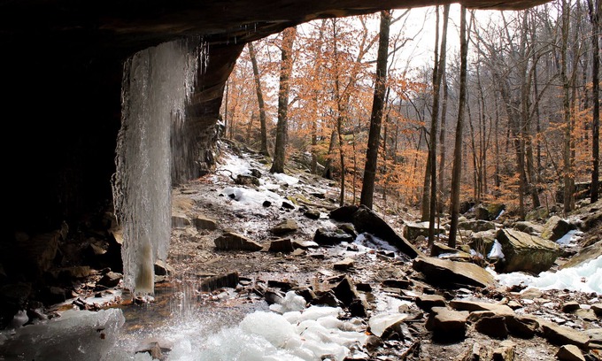 Kingston Casa | Hillsong Cottage, nestled in the Arkansas Ozarks