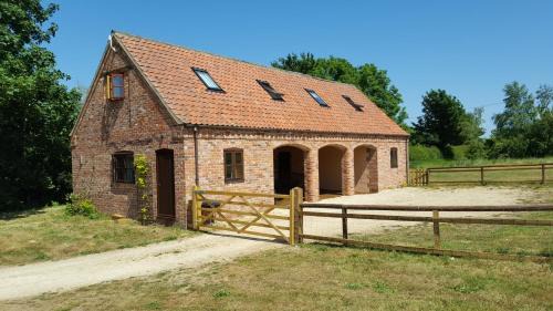 Leadenham Casa | Hilltop Farm Holidays