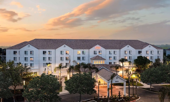 Bakersfield Hotel | Hilton Garden Inn Bakersfield