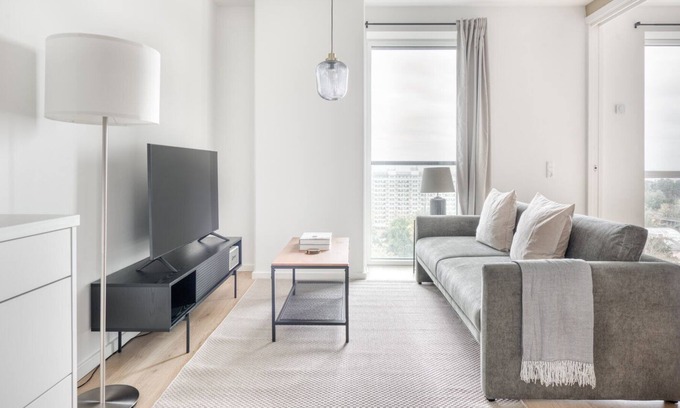 Vesterbro Apartamento | Hip Carlsberg Byen 1BR w/ Office, View & W/D, nr Istedgade, by Blueground