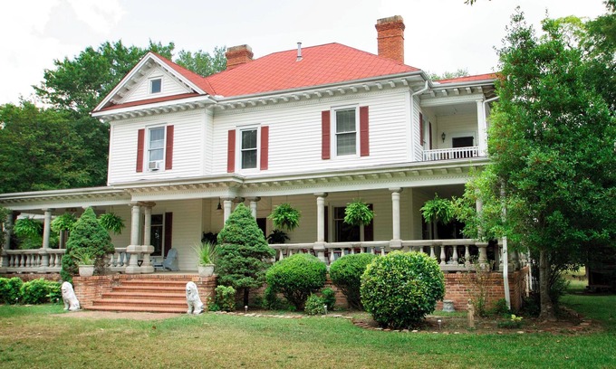 Anderson County Cama Y Desayuno | Historic Bed and Breakfast, sleeps 12-16