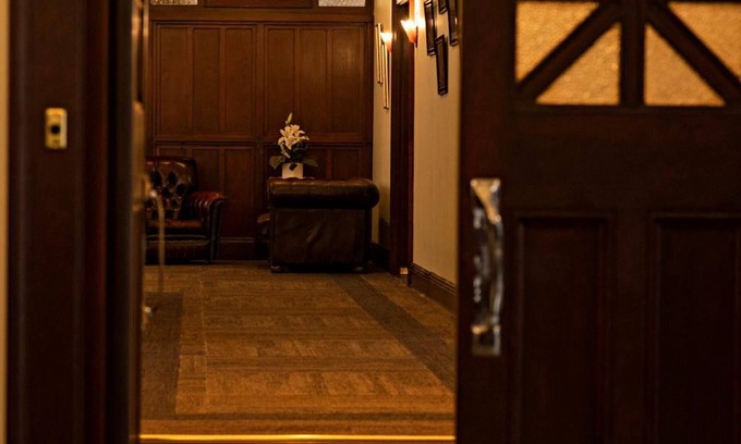 Leeton Hotel | Historic Hydro Motor Inn