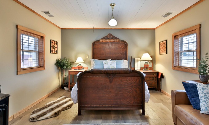 Lovettsville Casa | Historic Milk House Cottage Pond with Fire pit