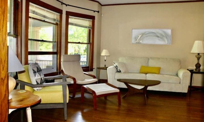 Old Irving Park Casa | Historic North Side house with hot tub in public transit hub near downtown