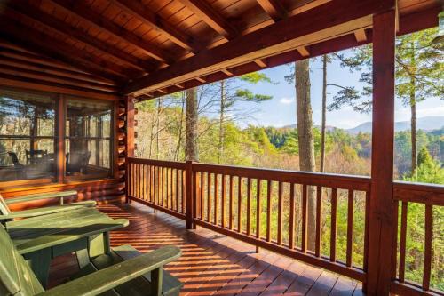 Cherry Log Casa | Hog Heaven - Cherry Log GA - Pet Friendly Cabin