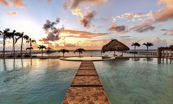 Boca Ciega Condominio | Hol Chan Reef Resort & Villas