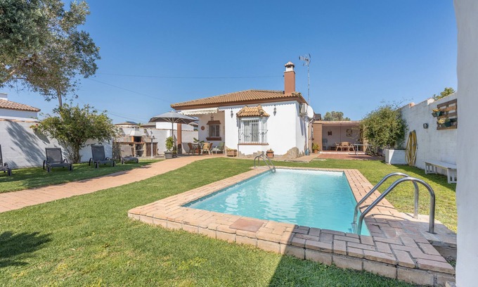 Los Franceses-la Vega Casa | Casa de vacaciones 'El Olivo' con piscina privada, Wi-Fi y aire acondicionado