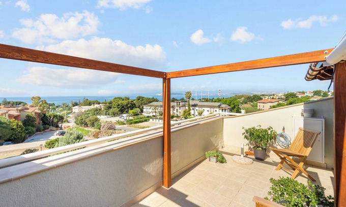 Su Forti Casa | Casa de vacaciones "Bilocale Panoramico" con vistas al mar, jardín y aire acondicionado