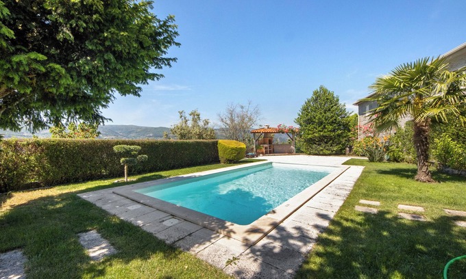 Resende Casa | Casa do Valado con vistas a la montaña, piscina, Wi-Fi y jardín; aparcamiento disponible