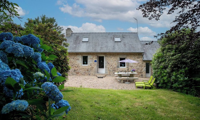 Lanvellec Casa | Casa de vacaciones 'Ty Nevez' con terraza privada y jardín privado