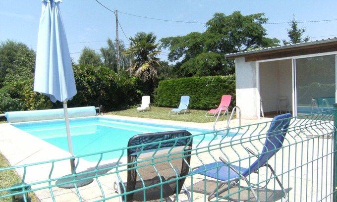 Douzillac Casa | Casa de vacaciones en DOUZILLAC