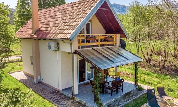 Gracac Casa | Casa de vacaciones con aparcamiento Srb, Zagora (K-24378)