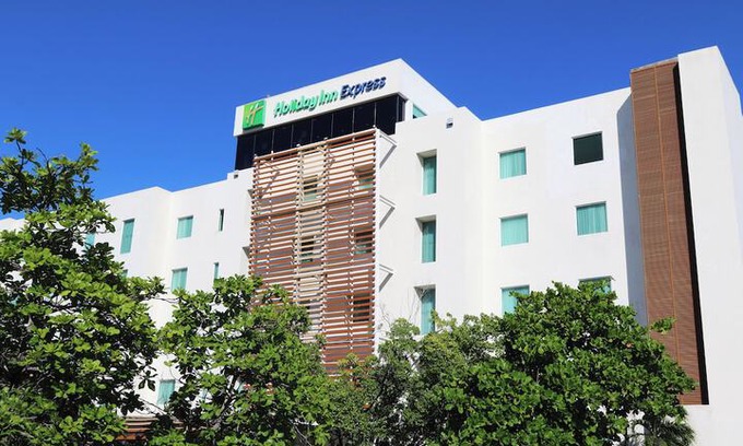 Ciudad del Carmen Hotel | Holiday Inn Express Ciudad Del Carmen by IHG