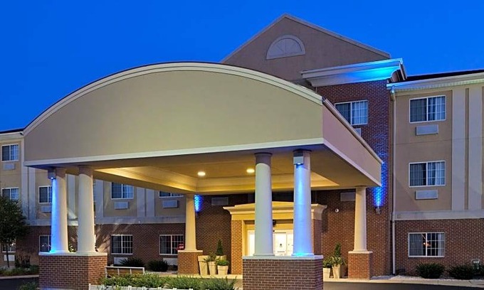 Defiance Hotel | Holiday Inn Express Hotel & Suites Defiance, an IHG Hotel