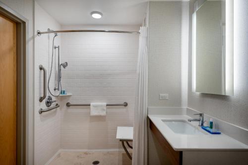 Malbis Hotel | Holiday Inn Express Daphne-Spanish Fort by IHG