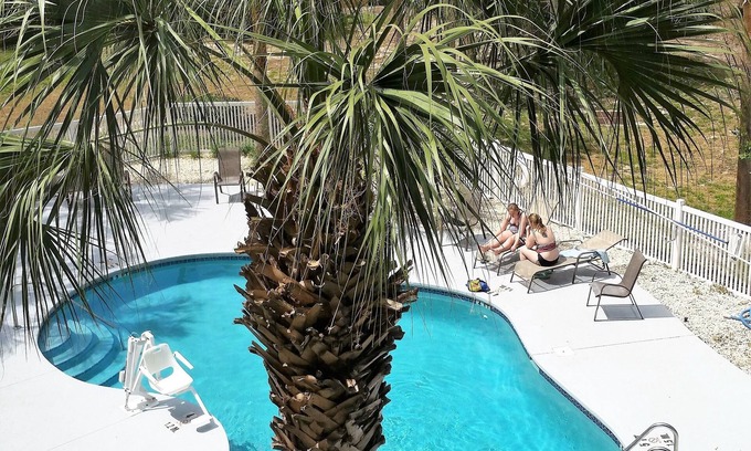 The Villages Hotel | Holiday Inn Express Hotel & Suites The Villages by IHG