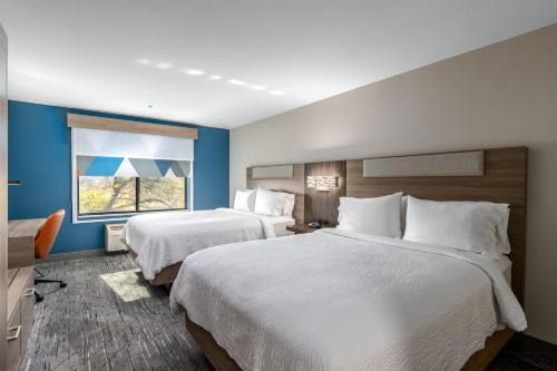 Vancouver Hotel | Holiday Inn Express Hotel & Suites Vancouver Mall-Portland Area by IHG