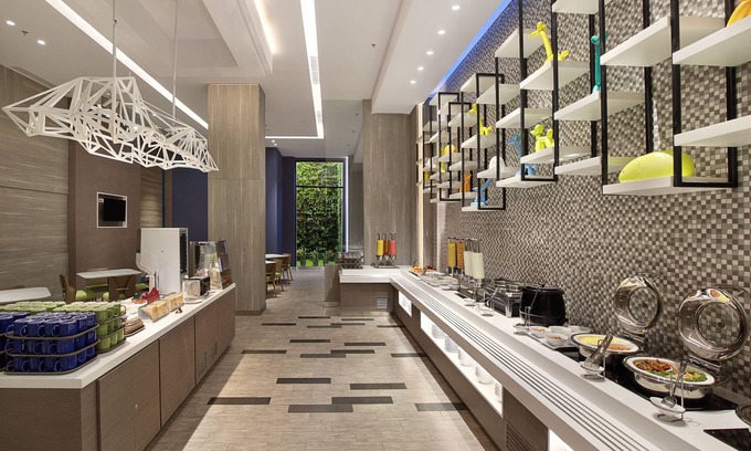 Kebon Kacang Hotel | Holiday Inn Express Jakarta Wahid Hasyim by IHG