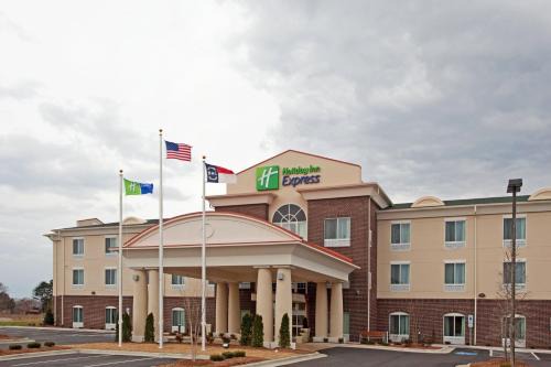 Pembroke Hotel | Holiday Inn Express Pembroke by IHG