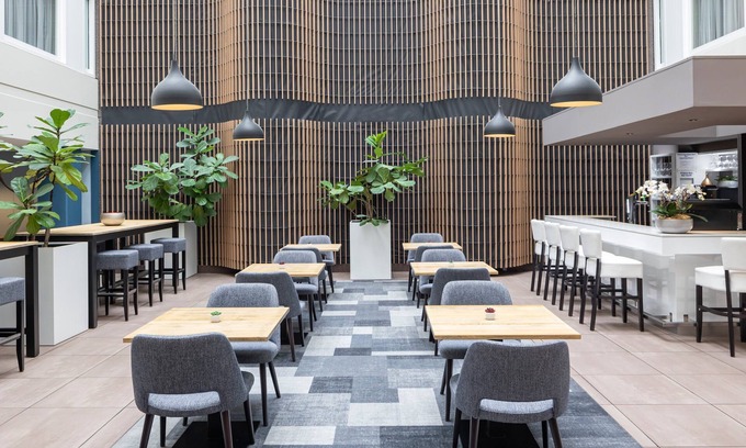 The Hague Center Hotel | Holiday Inn Express The Hague - Parliament by IHG