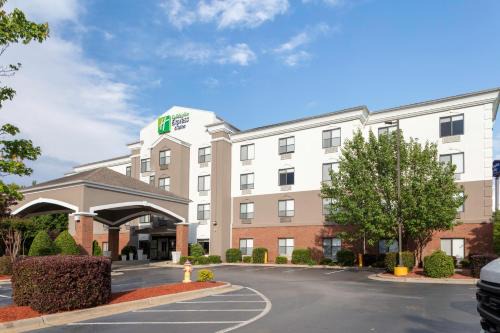 Roanoke Rapids Hotel | Holiday Inn Express & Suites Roanoke Rapids by IHG