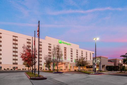 La Mirada Hotel | Holiday Inn La Mirada Buena Park by IHG