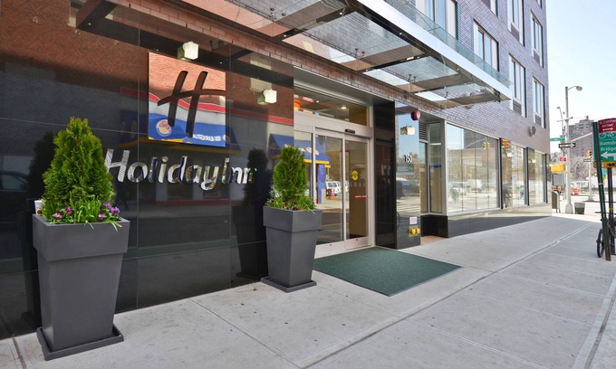 Lower East Side Hotel | Holiday Inn NYC - Lower East Side by IHG