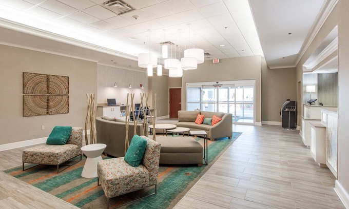 Lake City Hotel | Holiday Inn & Suites Lake City by IHG