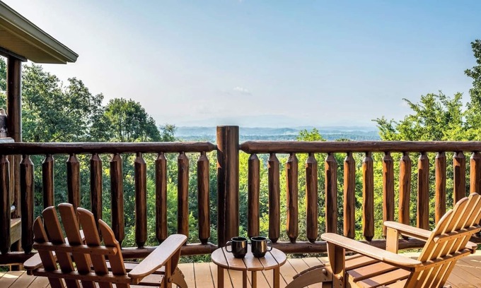 Kodak Cabina | Leaf Season|Dog Friendly Cabin|Views|HotTub