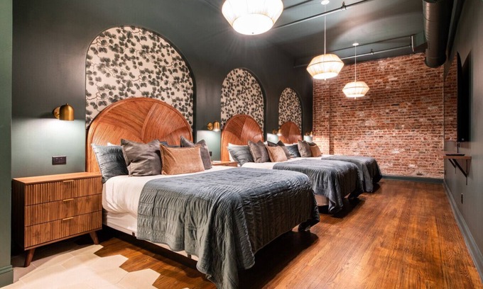 Downtown Louisville Apartamento | Hollyhock Suite 504: 1 bed/1 bath