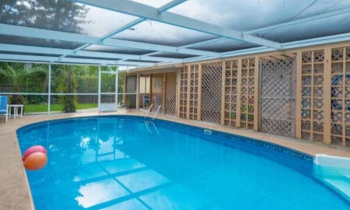 Deltona Lakes Casa | Home away from Home!