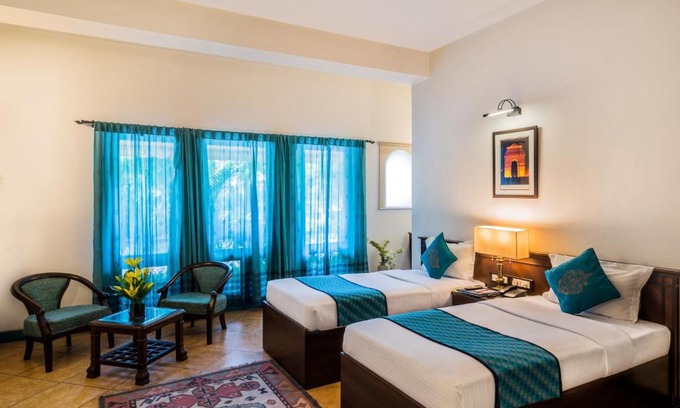 Greater Kailash I Hotel | Home@F37 Kailash Colony Metro