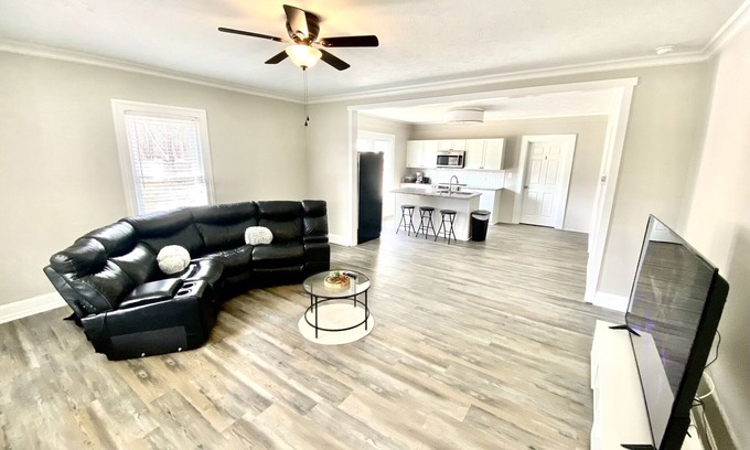 Fountain Inn Casa | Home in Fountain Inn with 3 bedrooms near I-385