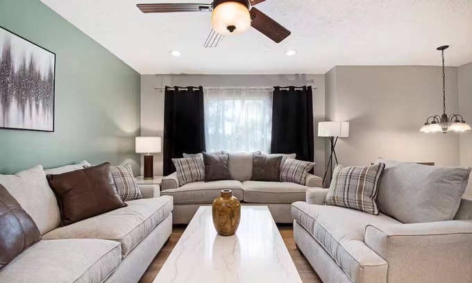 Gretna Casa | Home In Gretna - 4bedroom, 2Bath