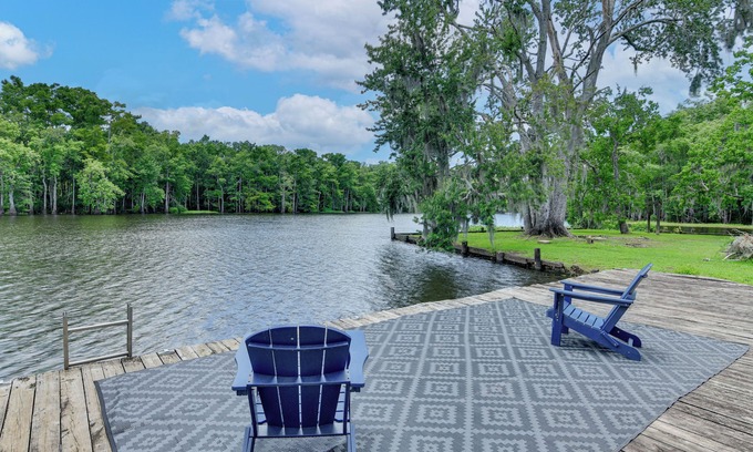 Springfield Casa | Home on Blood River - Private Dock & Spacious Deck