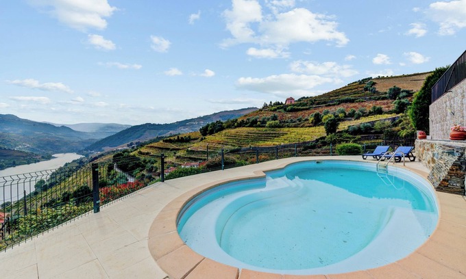 Mesao Frio Villa | Homerez - Acogedora villa en Mesão Frio con piscina privada 120 m²