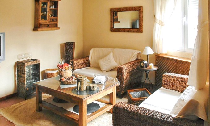 Narrillos de San Leonardo Casa | Homerez - Casa en Ávila, estacionamiento privado